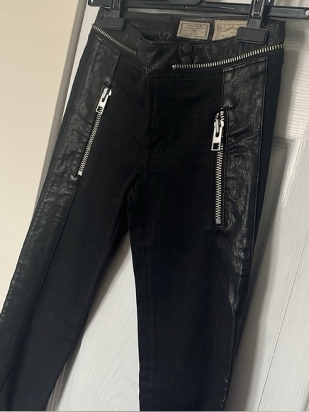 AllSaints Skinny Pants with Zip Pocket Detail motor washed black size 28